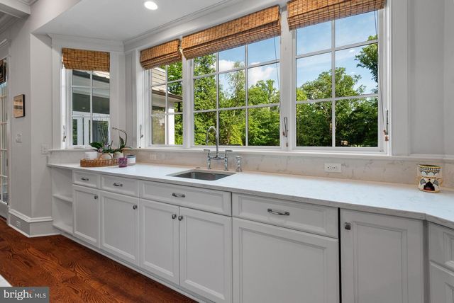 5600 BRITE DR, Bethesda, MD 20817