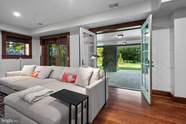 5600 BRITE DR, Bethesda, MD 20817