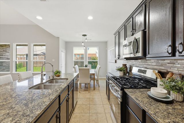 517 High Desert Drive, Fort Worth, TX 76131