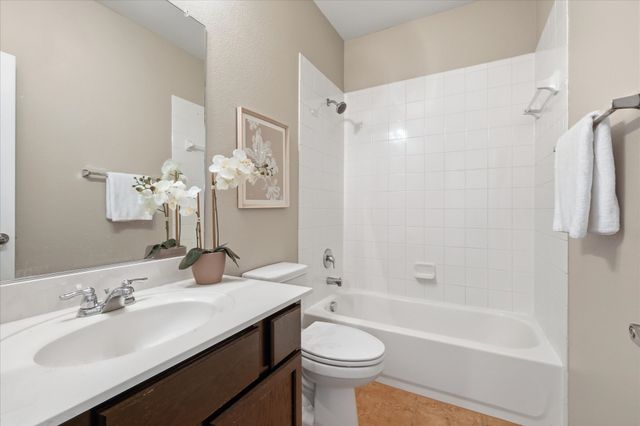 517 High Desert Drive, Fort Worth, TX 76131