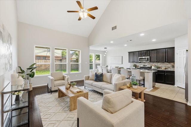 517 High Desert Drive, Fort Worth, TX 76131