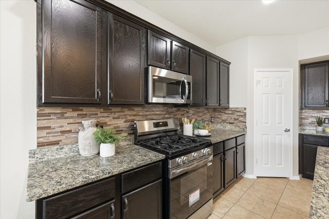 517 High Desert Drive, Fort Worth, TX 76131