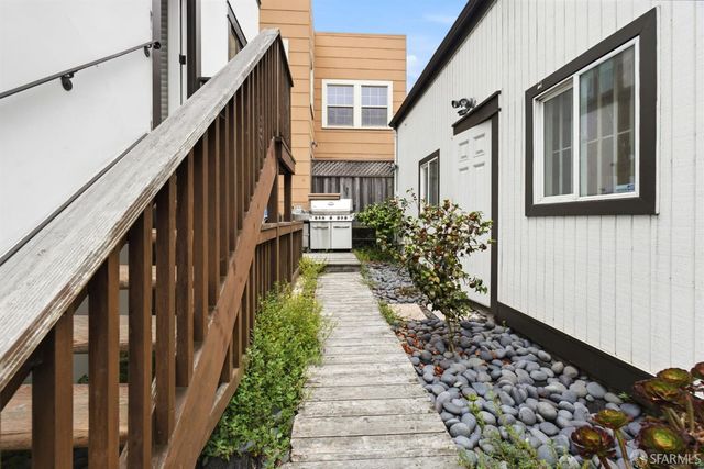 496 38th Avenue, San Francisco, CA 94121