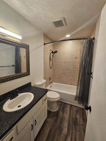 14070 Candlewood Lane NE, Prior Lake, MN 55372