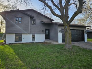14070 Candlewood Lane NE, Prior Lake, MN 55372
