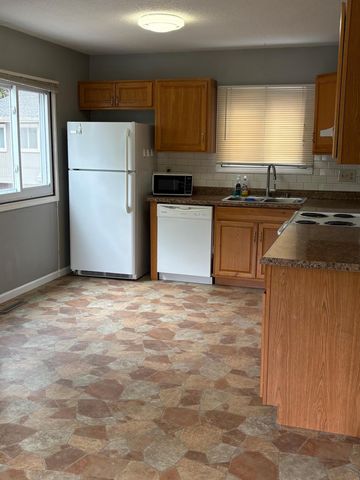 3441 Pilgrim Lane N, Plymouth, MN 55441