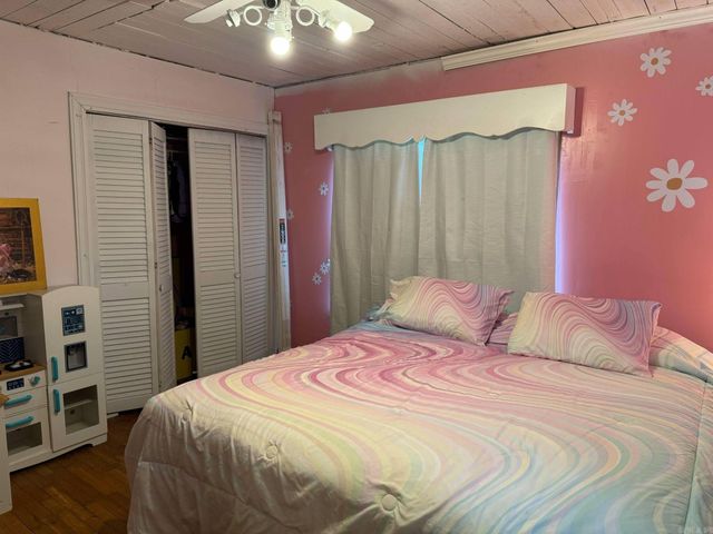 158 Polk Road 8, Wickes, AR 71973