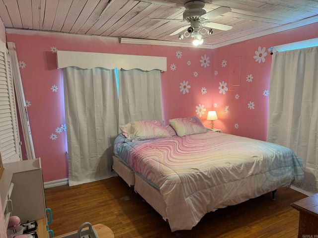 158 Polk Road 8, Wickes, AR 71973