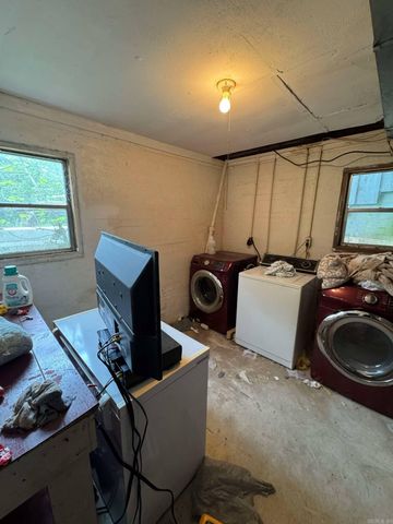 158 Polk Road 8, Wickes, AR 71973