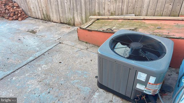 407 S SMALLWOOD ST, Baltimore, MD 21223