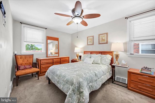 1707 KENDRICK LN, Norristown, PA 19401