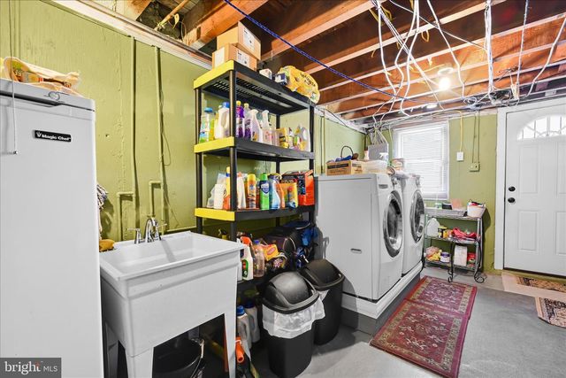 1707 KENDRICK LN, Norristown, PA 19401