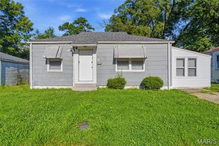 445 Plaza Avenue, Ferguson, MO 63135