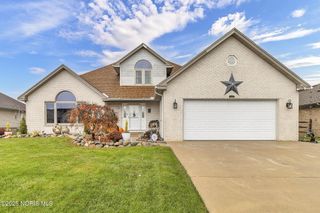 934 Mallard Drive, Oregon, OH 43616