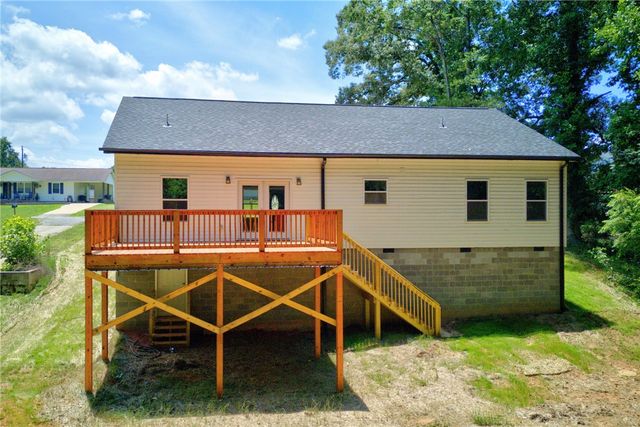 223 Maple Drive, Anderson, SC 29621