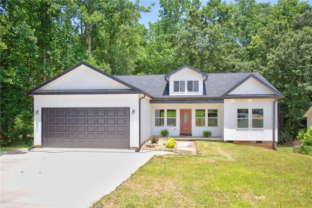 223 Maple Drive, Anderson, SC 29621
