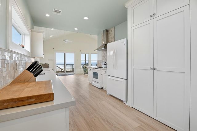 17515 Bristow Drive, Galveston, TX 77554