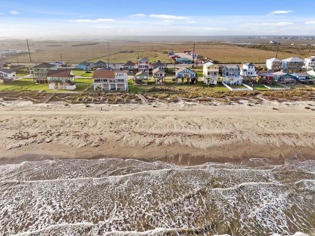 17515 Bristow Drive, Galveston, TX 77554