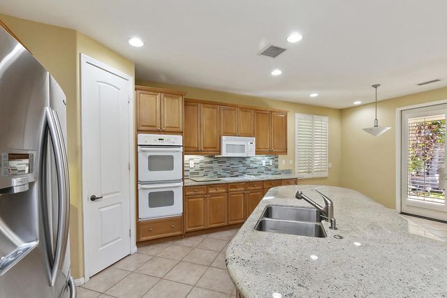198 Via San Lucia, Rancho Mirage, CA 92270