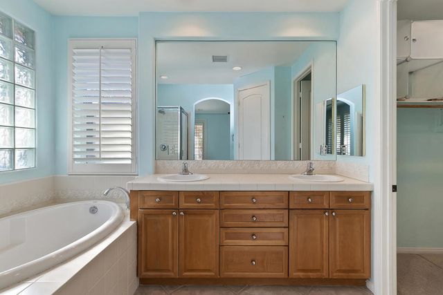 198 Via San Lucia, Rancho Mirage, CA 92270