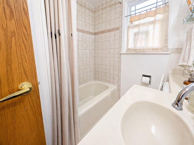 119 E TAFT AVENUE, Appleton, WI 54915