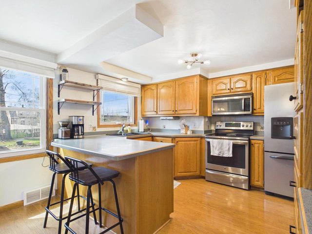 119 E TAFT AVENUE, Appleton, WI 54915