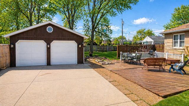 119 E TAFT AVENUE, Appleton, WI 54915