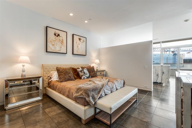 2430 Victory Park Lane 2206, Dallas, TX 75219