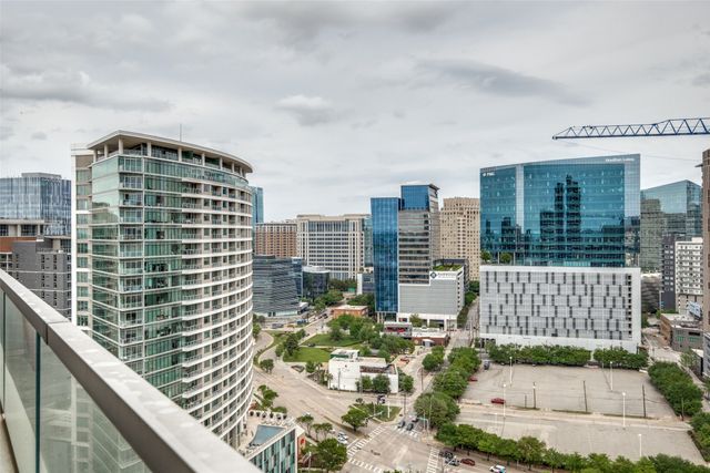 2430 Victory Park Lane 2206, Dallas, TX 75219