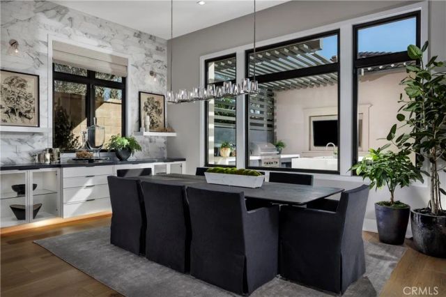 548 PENINSULA, Irvine, CA 92602