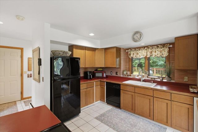 134 Fox Hill Road, Shaftsbury, VT 05257