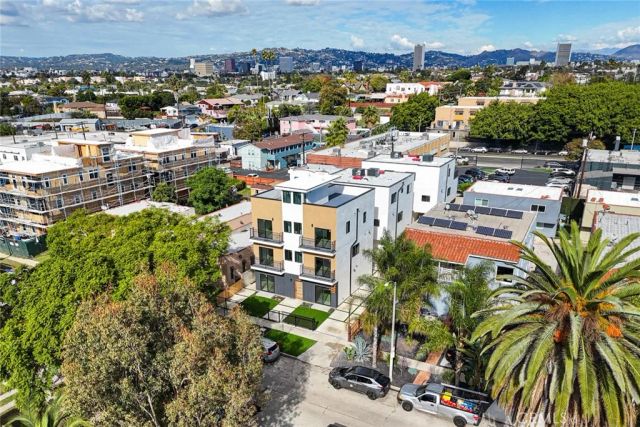 5207 W 20th, Los Angeles, CA 90016