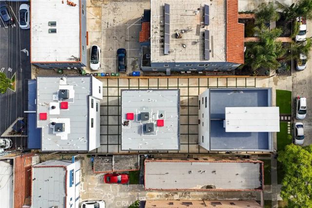 5207 W 20th, Los Angeles, CA 90016