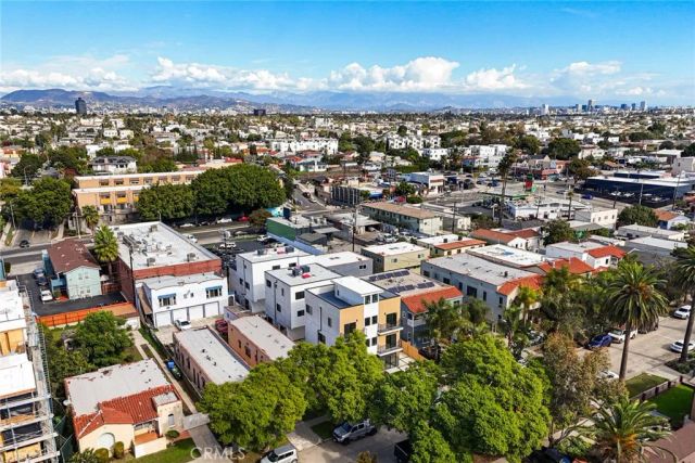 5207 W 20th, Los Angeles, CA 90016