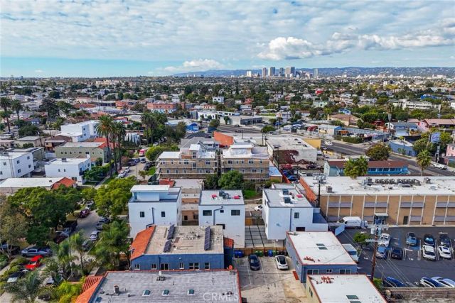 5207 W 20th, Los Angeles, CA 90016