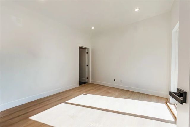 5207 W 20th, Los Angeles, CA 90016