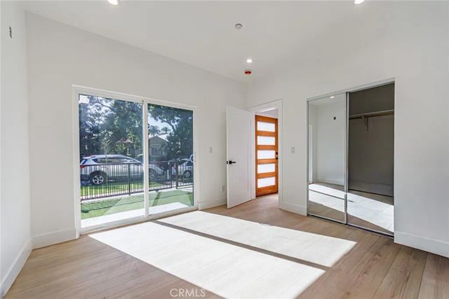 5207 W 20th, Los Angeles, CA 90016