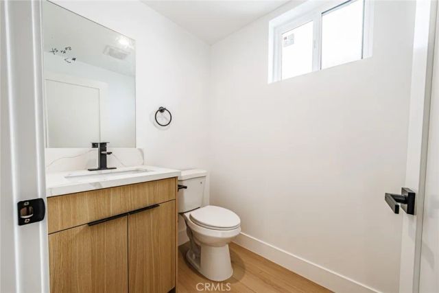 5207 W 20th, Los Angeles, CA 90016