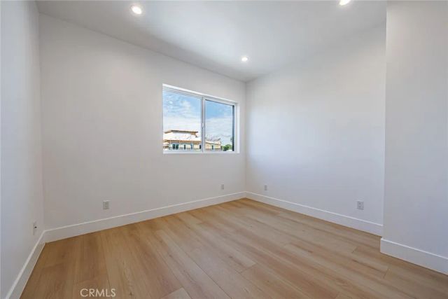 5207 W 20th, Los Angeles, CA 90016