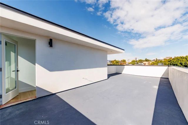 5207 W 20th, Los Angeles, CA 90016