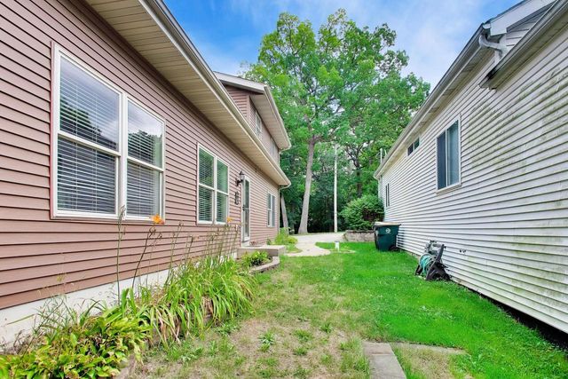 809 Spruce STREET, Twin Lakes, WI 53181