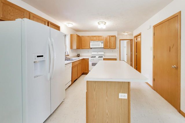 809 Spruce STREET, Twin Lakes, WI 53181