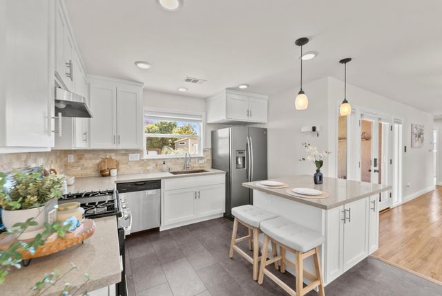 800 Watt Ave, Sacramento, CA 95864