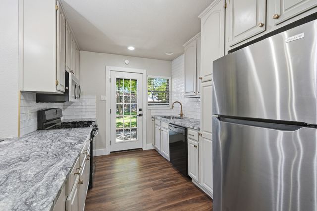 9011 Angora Street, Dallas, TX 75218
