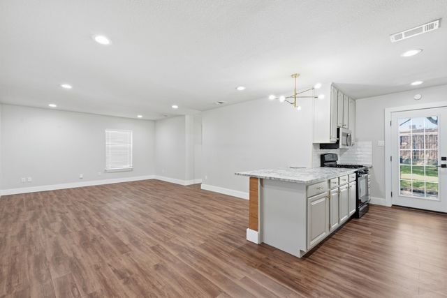 9011 Angora Street, Dallas, TX 75218