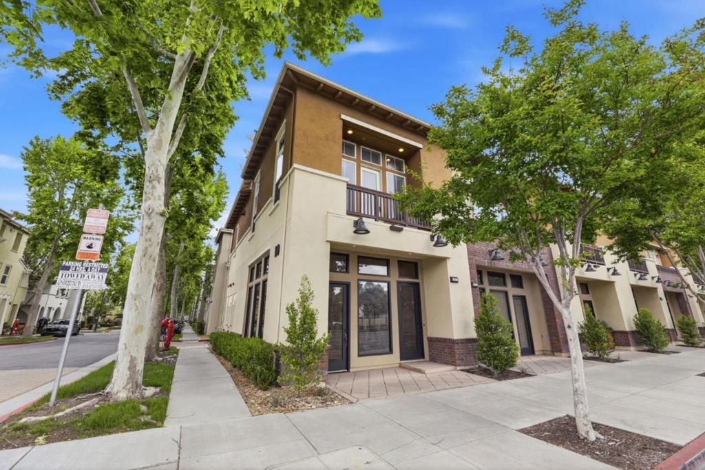 1477 W San Carlos Street, San Jose, CA 95126