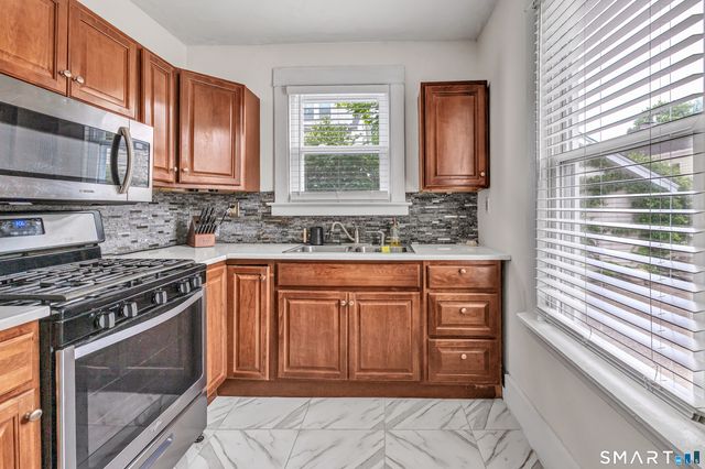 12 Violet Street, Hamden, CT 06517