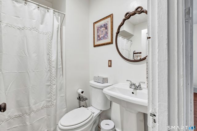 12 Violet Street, Hamden, CT 06517