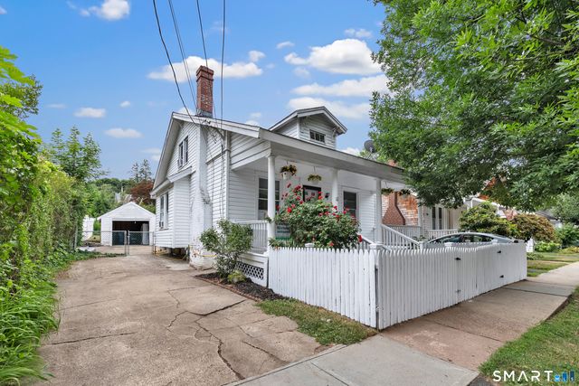 12 Violet Street, Hamden, CT 06517
