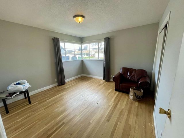 3654 E Donner Avenue, Fresno, CA 93726